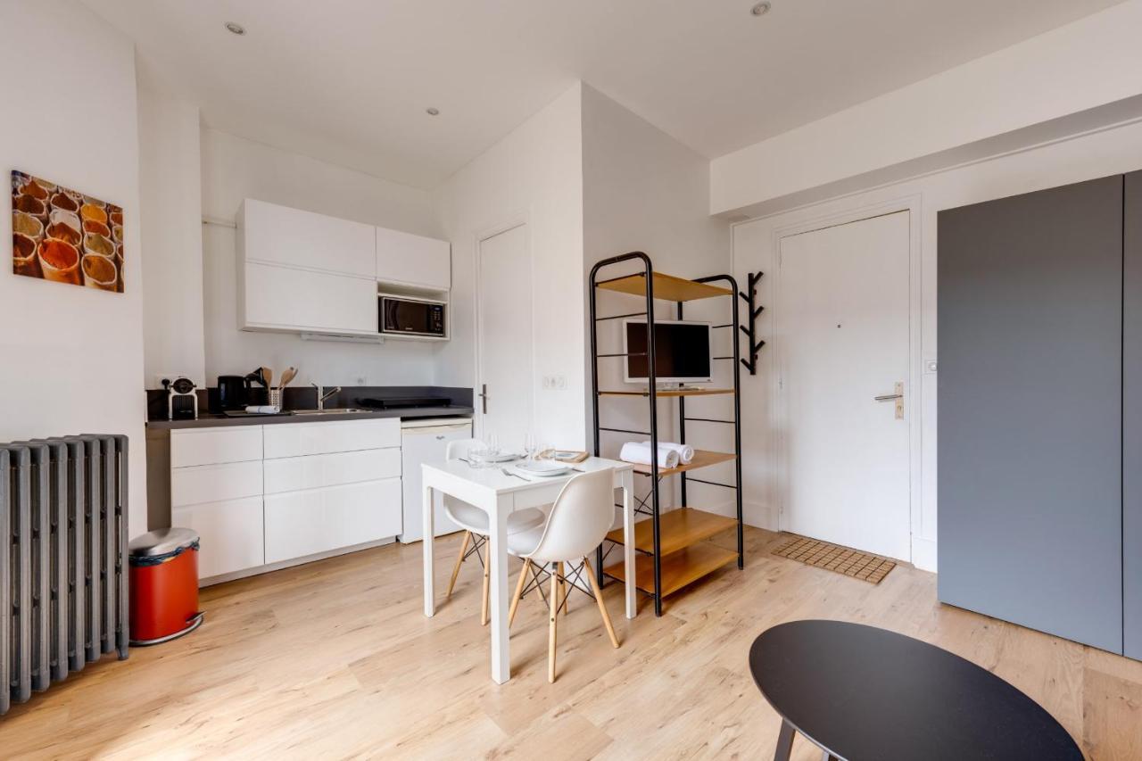 Le Mont Blanc - Charmant T1 idéal pour 2 personnes avec balcon Annecy Extérieur photo